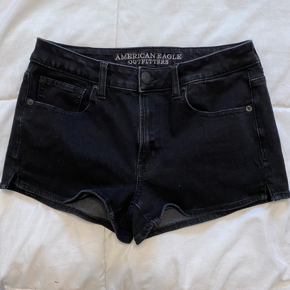American Eagle Black High Rose Shorts